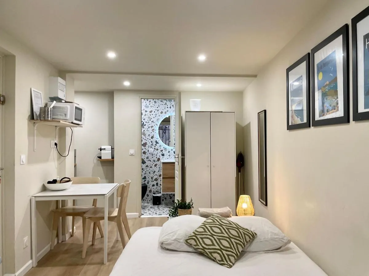 Appartement Palmiers, Coeur De Ville Sur Le Parcours Des Arts Hyères